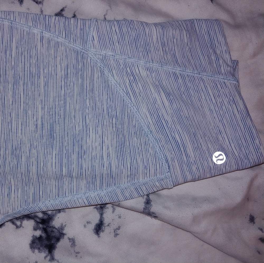 Lululemon leggings - Picture 2 of 6